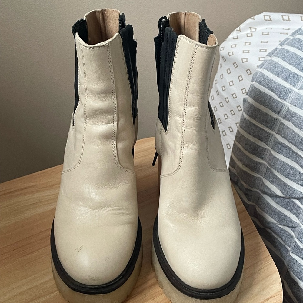 Free People Stylish Cream Ankle Boots